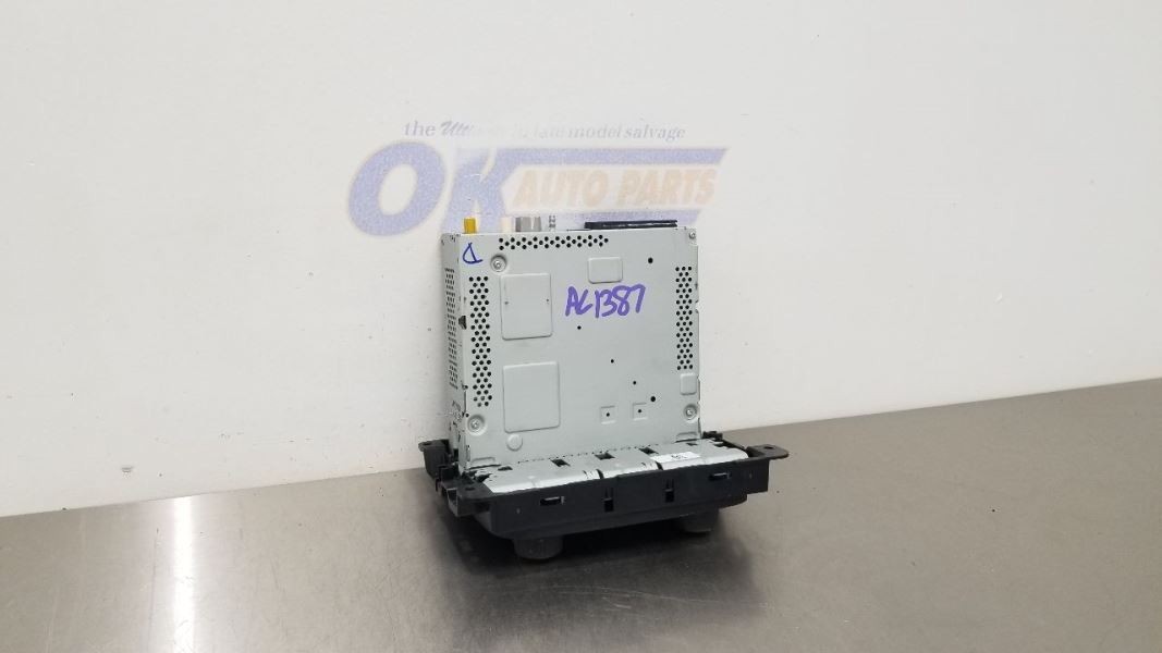 14 DODGE RAM 1500 RADIO AUDIO RECEIVER 68226683AA