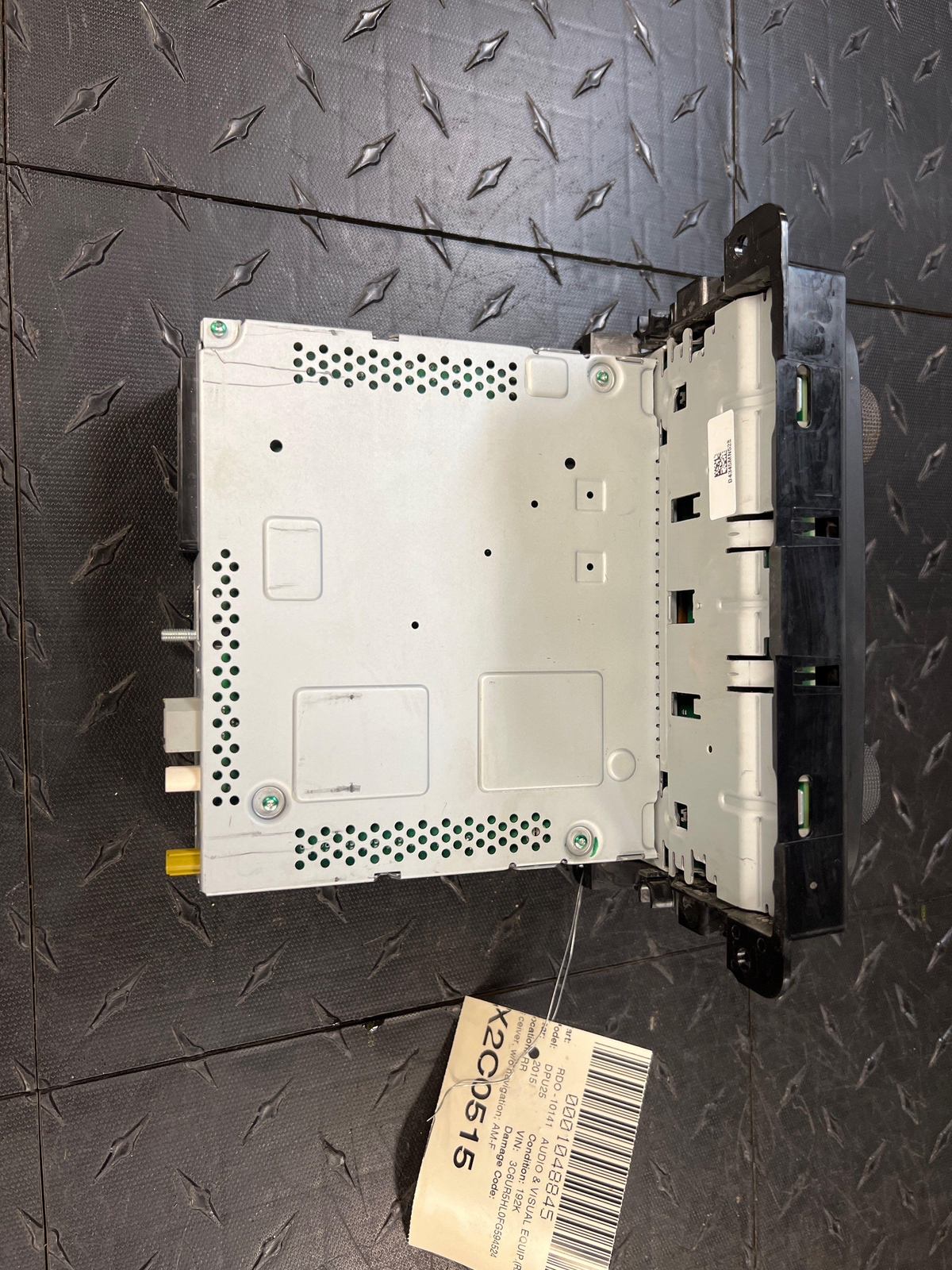2015 – 2016 Dodge Ram 2500 AM FM U-Connect Stereo Radio Receiver (68245816AD)