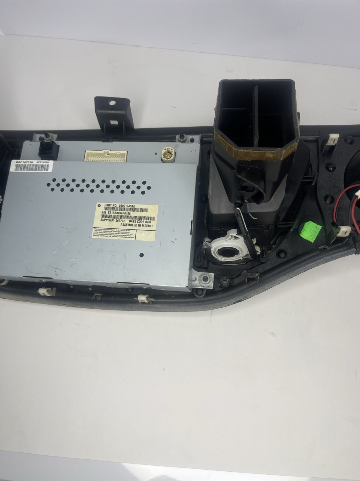 2013-2016 Dodge Dart 8.4” Uconnect Radio Display Screen 05091143AE OEM