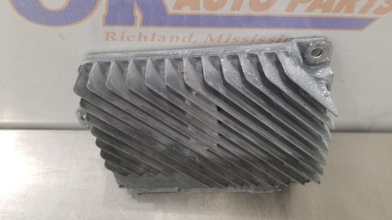 17 GMC SIERRA DENALI 1500 RADIO AUDIO AMPLIFIER 23364898