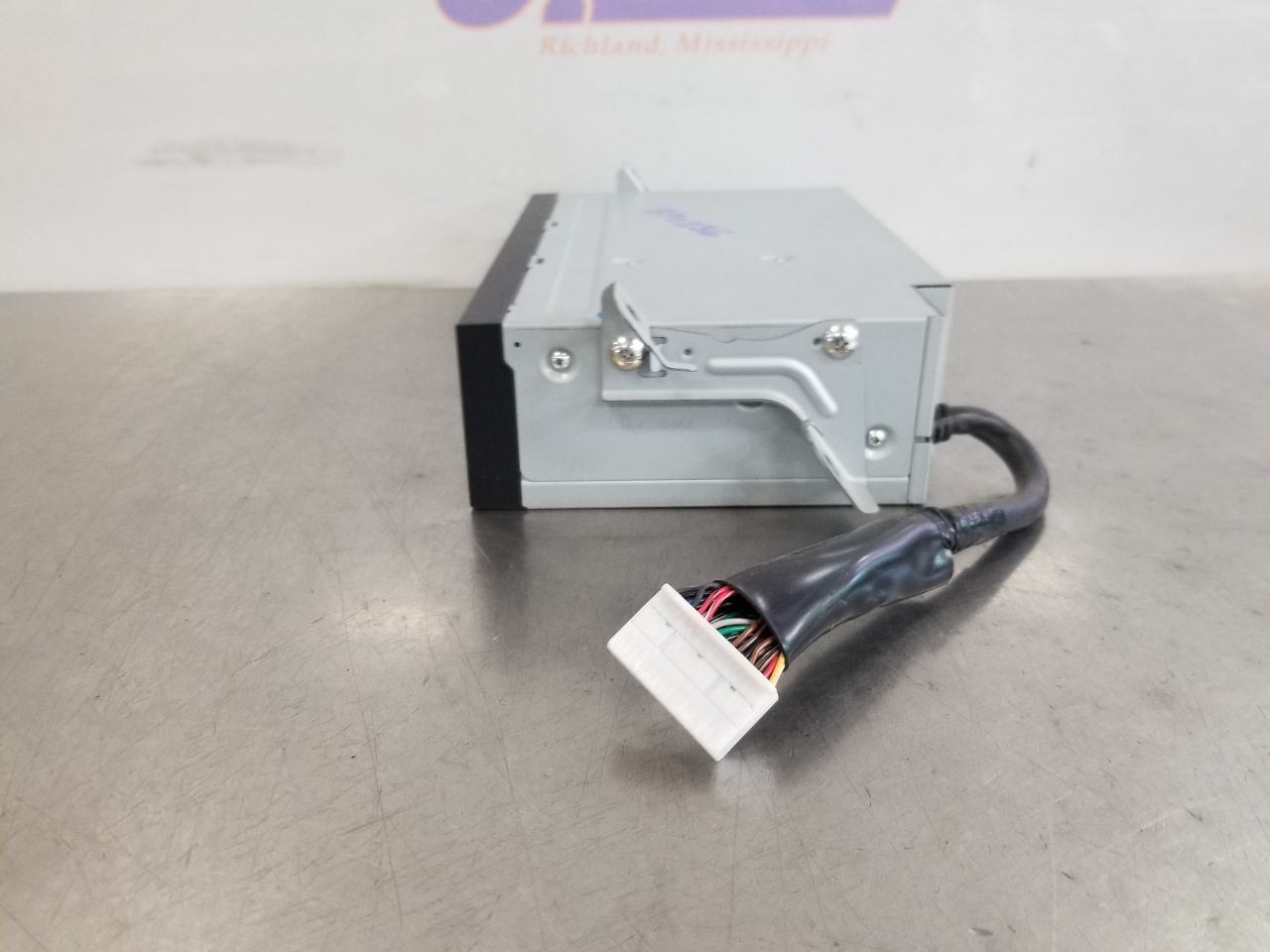 07 2007 LEXUS GX470 RADIO AUDIO CD AND DVD PLAYER 8627060160