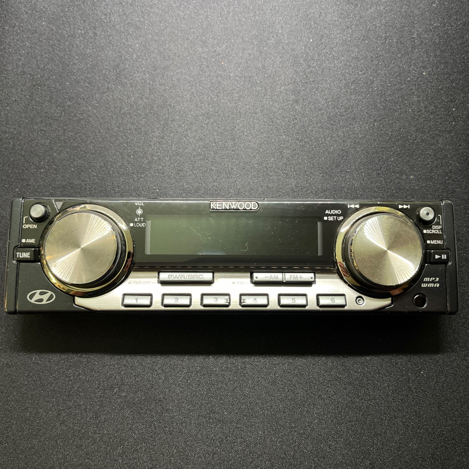 Kenwood hyundai EZ500 radio Cd/ MP3/ WMA Faceplate Only