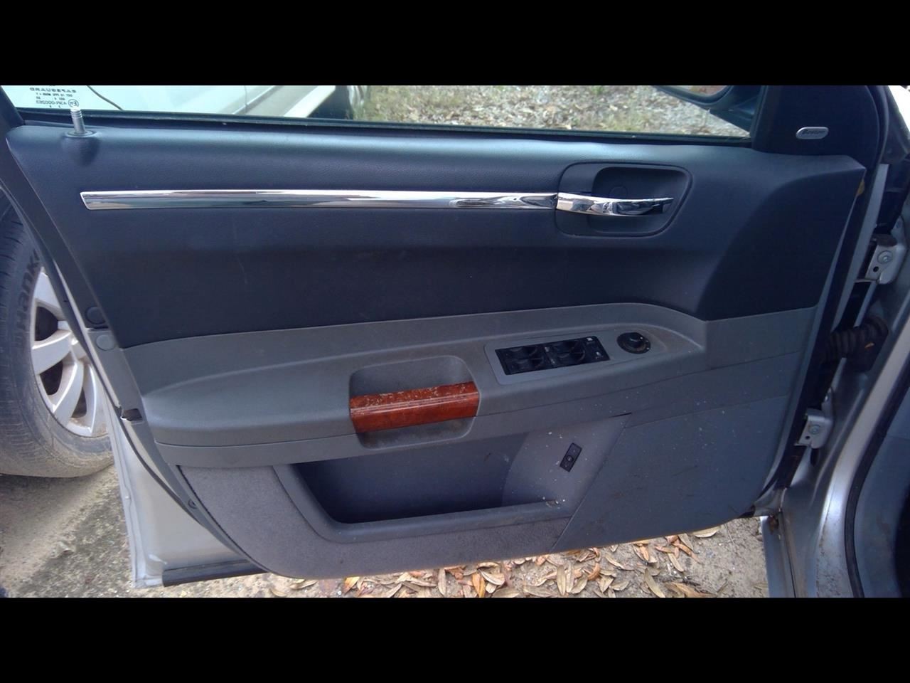 Audio Equipment Radio Display And Receiver Radio DVD Fits 05-07 300 1162471