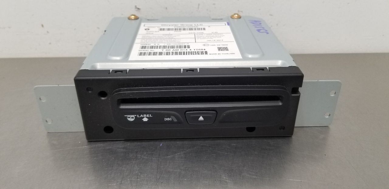 14 DODGE RAM 1500 CD PLAYER CENTER CONSOLE MOUNTED 5091303AD