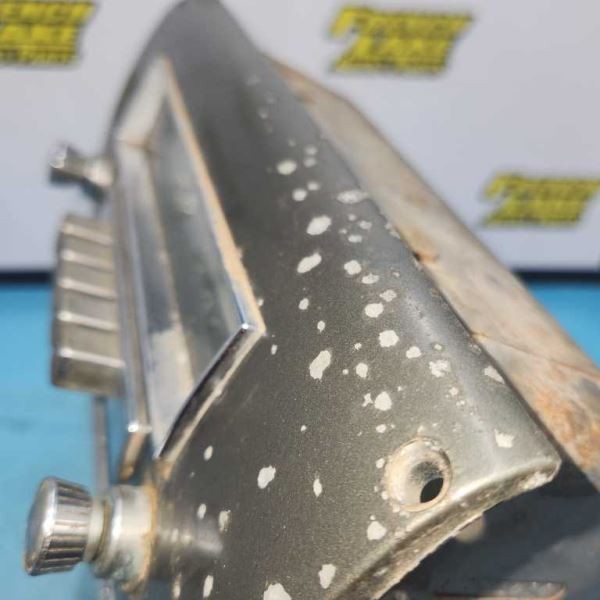 UNTESTED 6VOLT A/M RADIO FITS 1951 PLYMOUTH 1160833