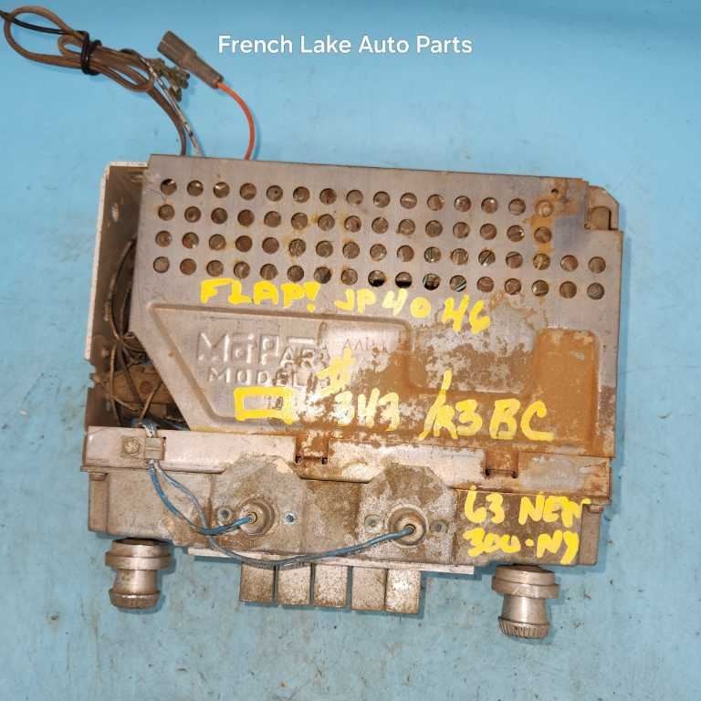 UNTESTED AM Radio MODEL 343 Fits 1963 CHRYSLER NEW YORKER 1240873