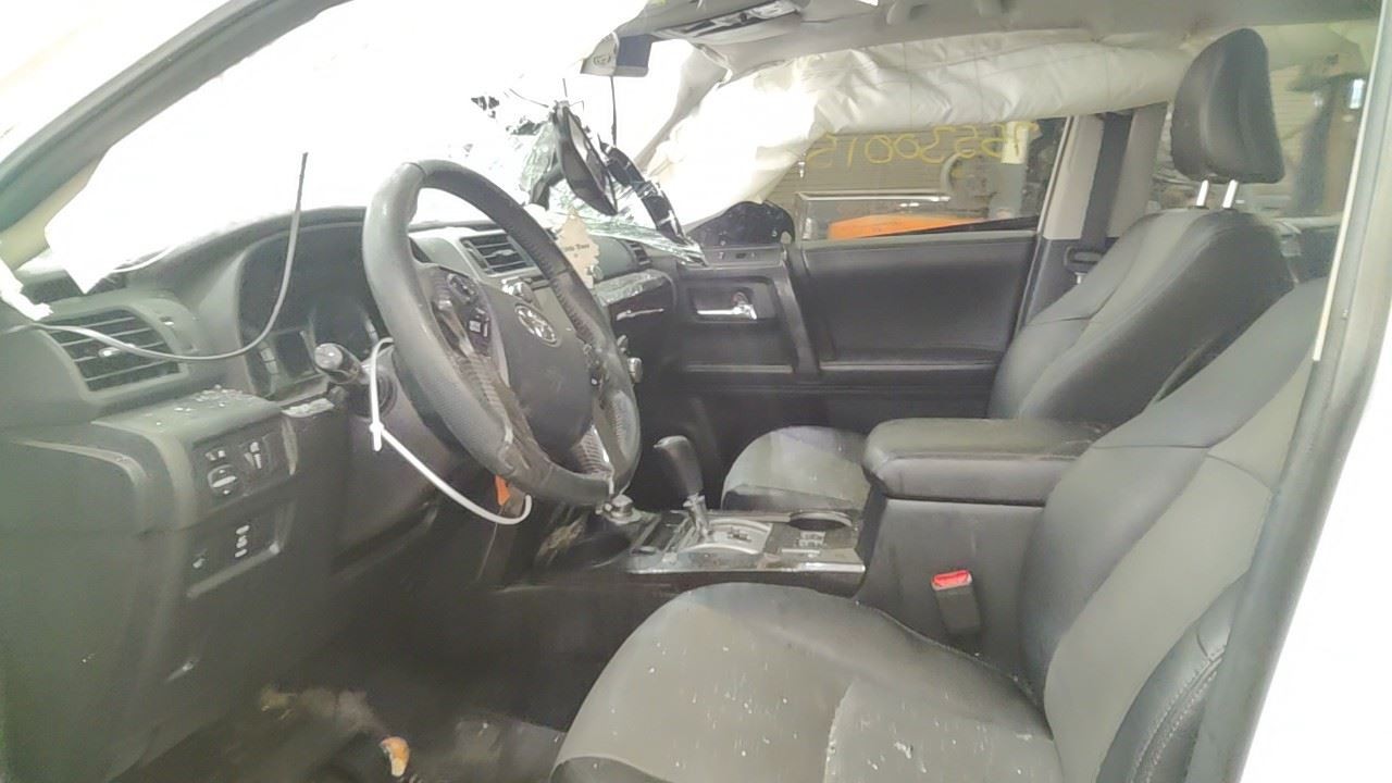 Audio Equipment Radio Display And Receiver Am-fm-cd Fits 16-18 4 RUNNER 7007432