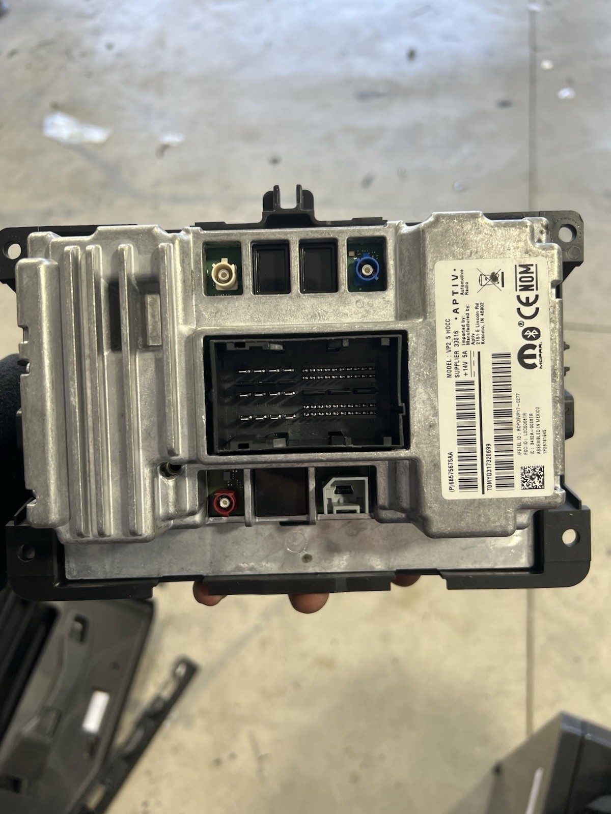 Dodge Ram 19-24 Factory Stereo