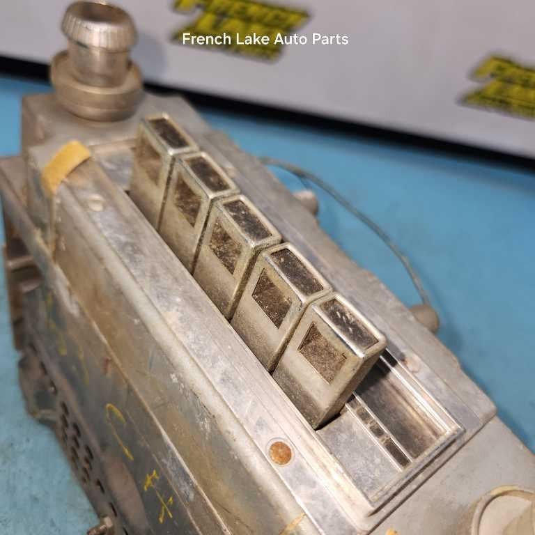 UNTESTED AM Radio MODEL 343 Fits 1963 CHRYSLER NEW YORKER 1240873