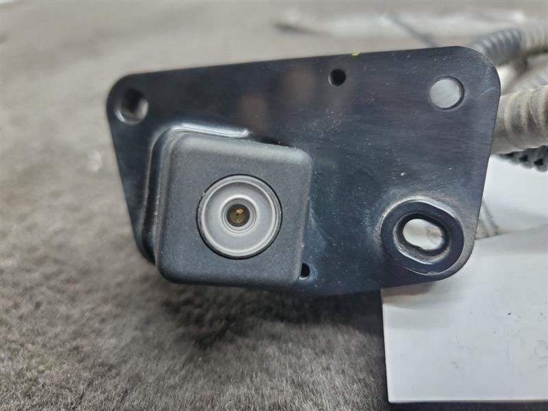 Camera/Projector Camera In Tailgate Fits 10-12 SIERRA 1500 PICKUP 1023597