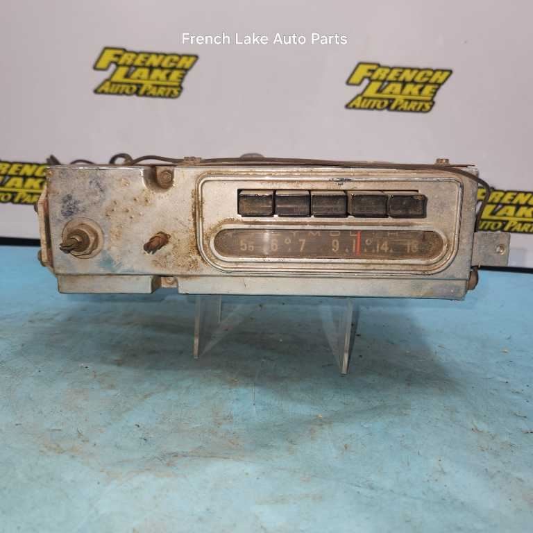 PARTS or REPAIR Radio Model 855 Fits 1959 PLYMOUTH 1240135