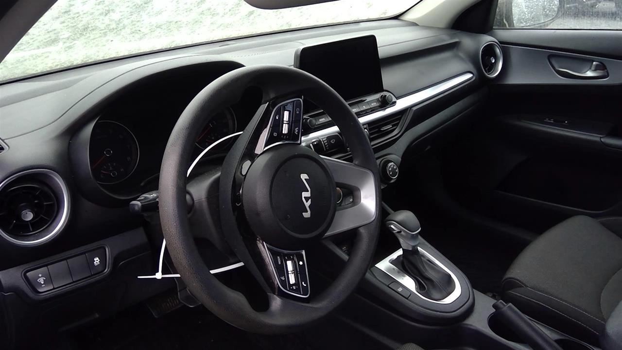 Audio Equipment Radio Display And Receiver Sedan Fits 22-24 FORTE 2123256