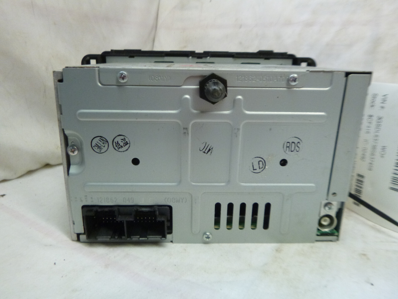 08 09 Saturn VUE AM FM Radio Cd Mp3 Player 25956992 FMD21