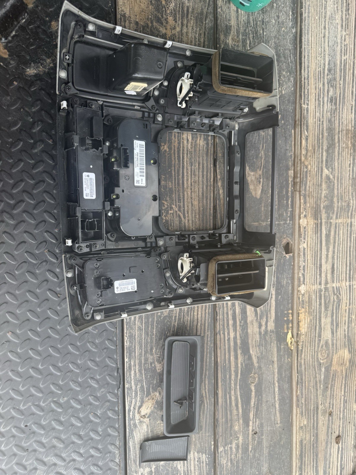 2014-2019 Dodge Ram Complete Radio Bezel With Controls And Complete Boss Radio
