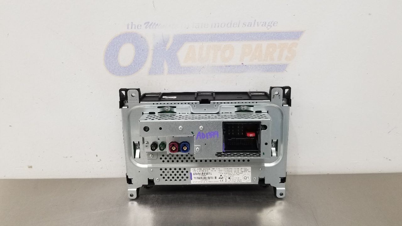 17 MERCEDES BENZ METRIS RADIO AUDIO RECEIVER 5.8″ DISPLAY 4479009005