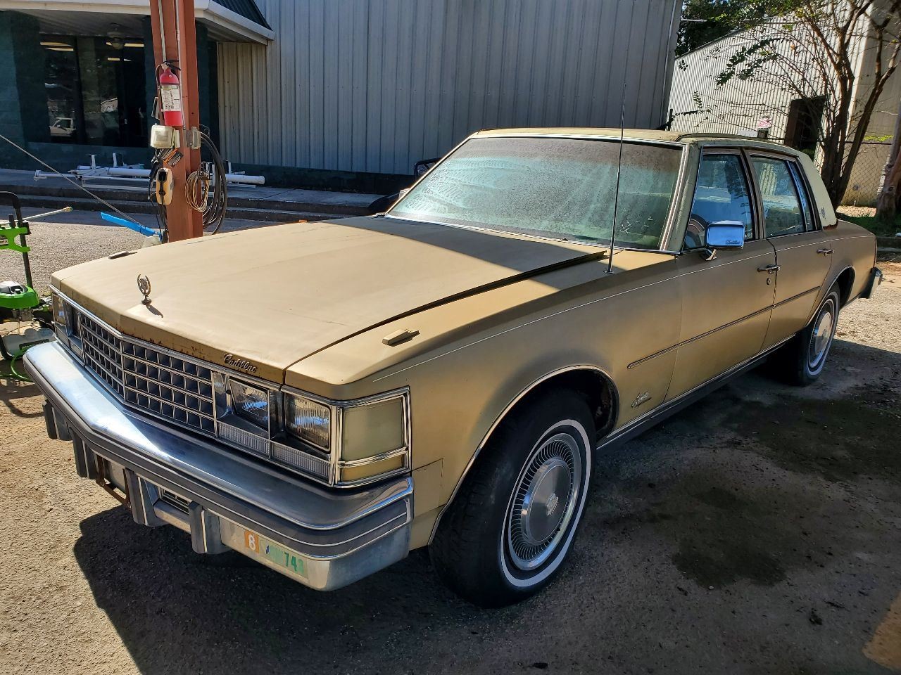 1976 Cadillac Seville OEM Radio Audio