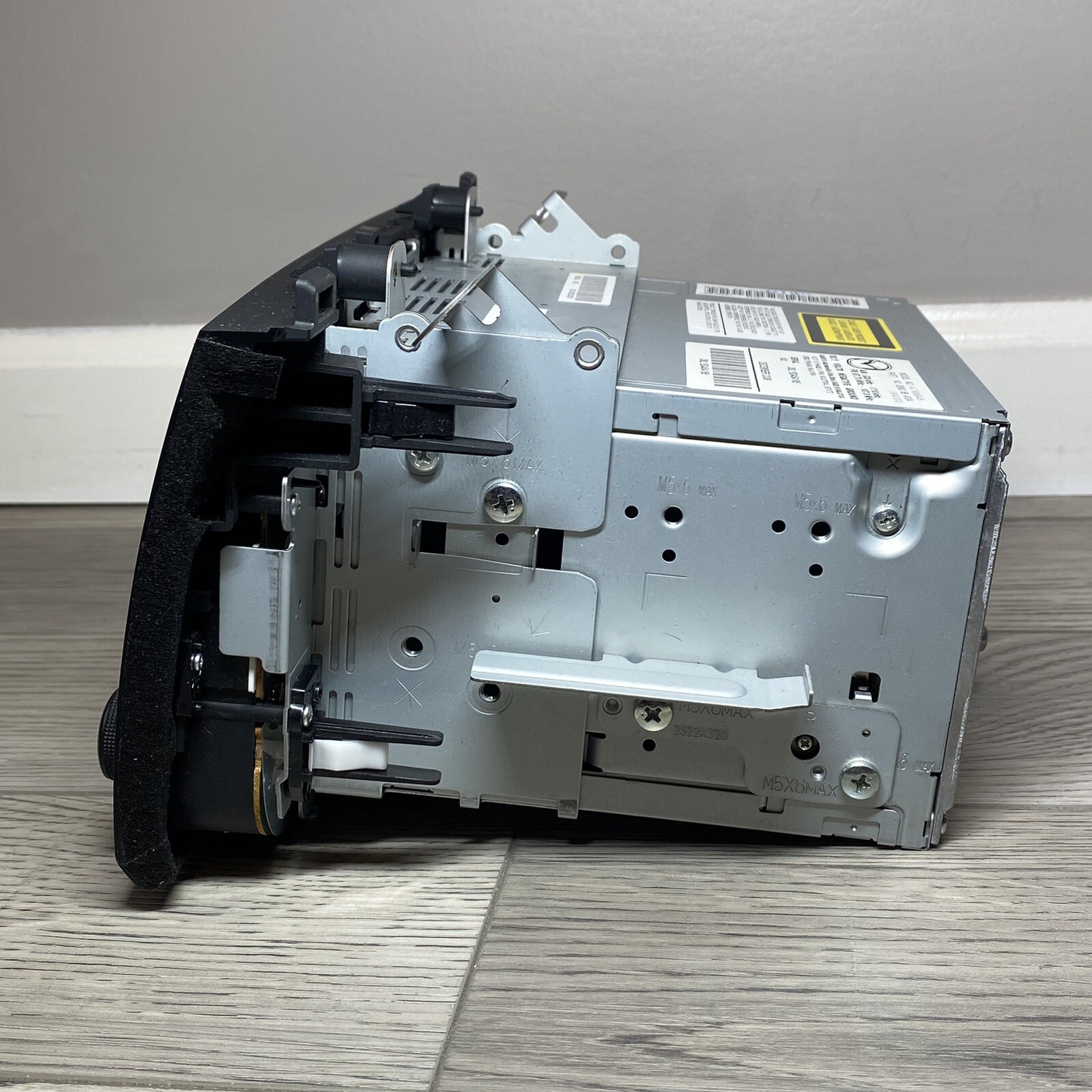 Mazda 3 AM/FM Radio & CD Player Matte Black OEM – Model Number: 14799946 Dec. 08