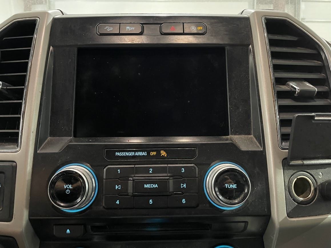 Player Receiver Radio Control Panel Fits 17 FORD F150 PICKUP 1113059