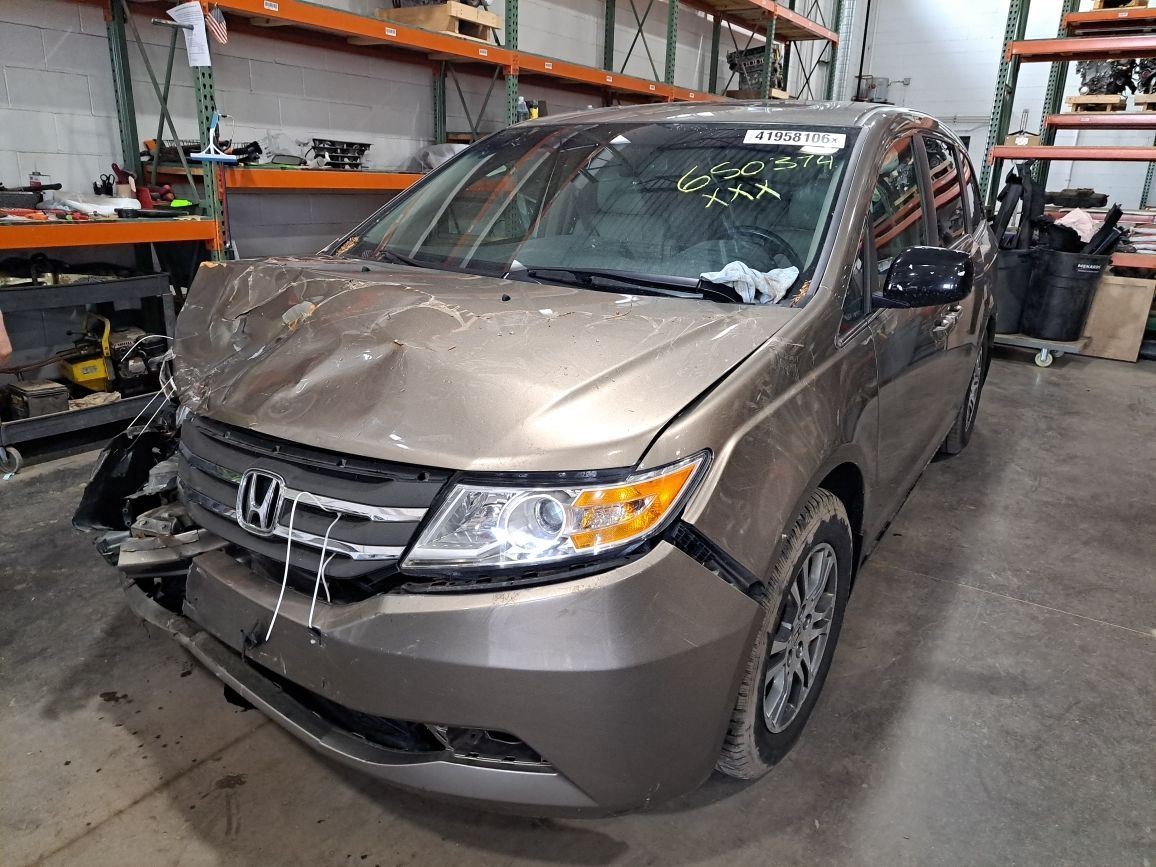 Rear 2012 Odyssey Stereo Radio Radio/Receiver Sku#4468086