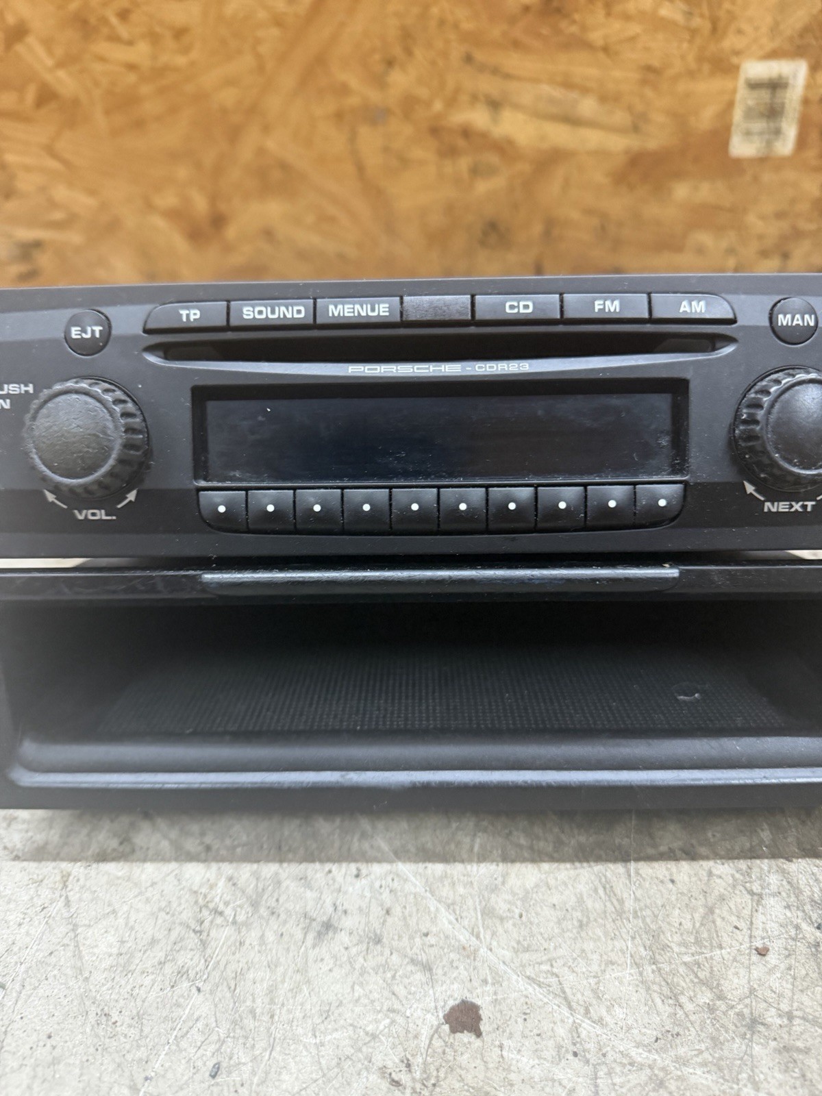 2004 Porsche Cayenne Radio Receiver Stereo Cd Player Oem 7L5035186C Cdr23 03 04