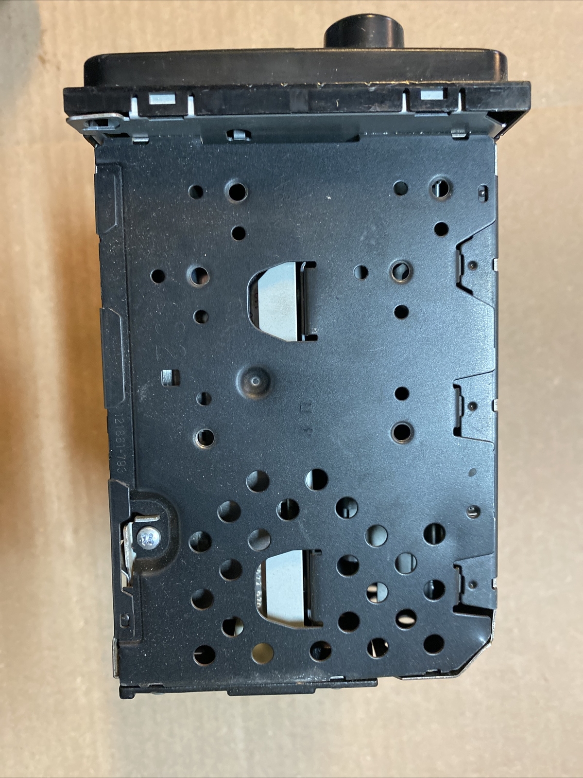 TOYOTA RADIO STEREO HEAD UNIT CD AUX AM FM TUNDRA FJ CRUSIER YARIS 86120-35401