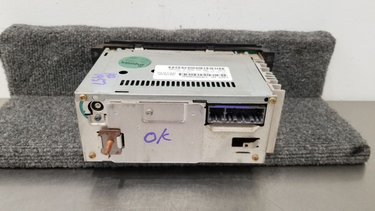 06 JEEP WRANGLER TJ RADIO AUDIO RECEIVER HEAD UNIT 05091506AF