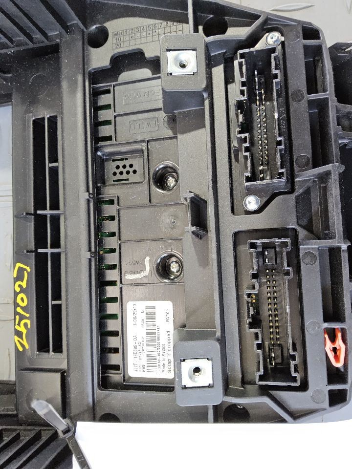 17-19 Lincoln MKC Radio Control Panel w/o Cooled Seats w/Auto Engine Stop/Start