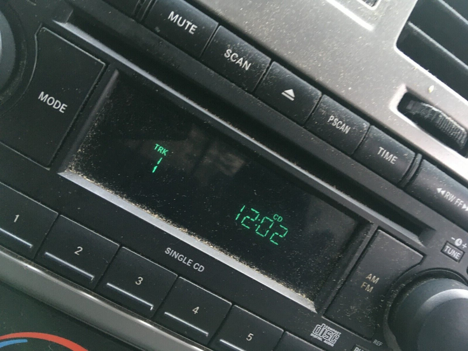 07 DODGE DAKOTA AM FM CD PLAYER RADIO