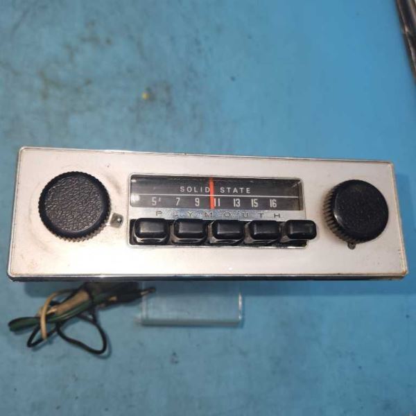 Untested AM RADIO Fits 1972 CRICKET 1141579