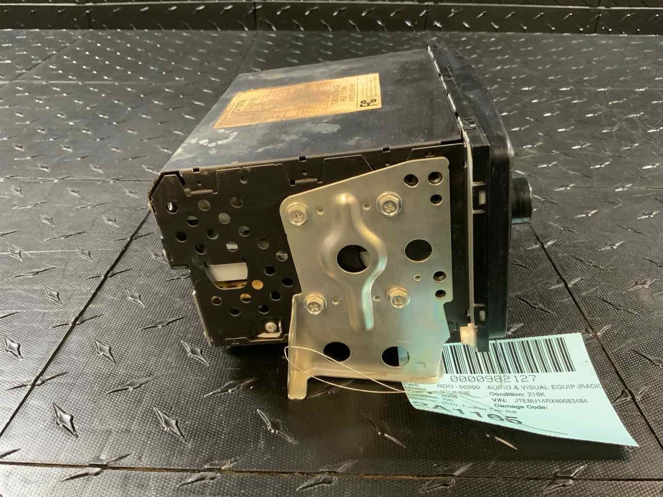 06-07 Toyota 4Runner AM FM CD MP3 WMA Stereo Radio Reciever 8612052530