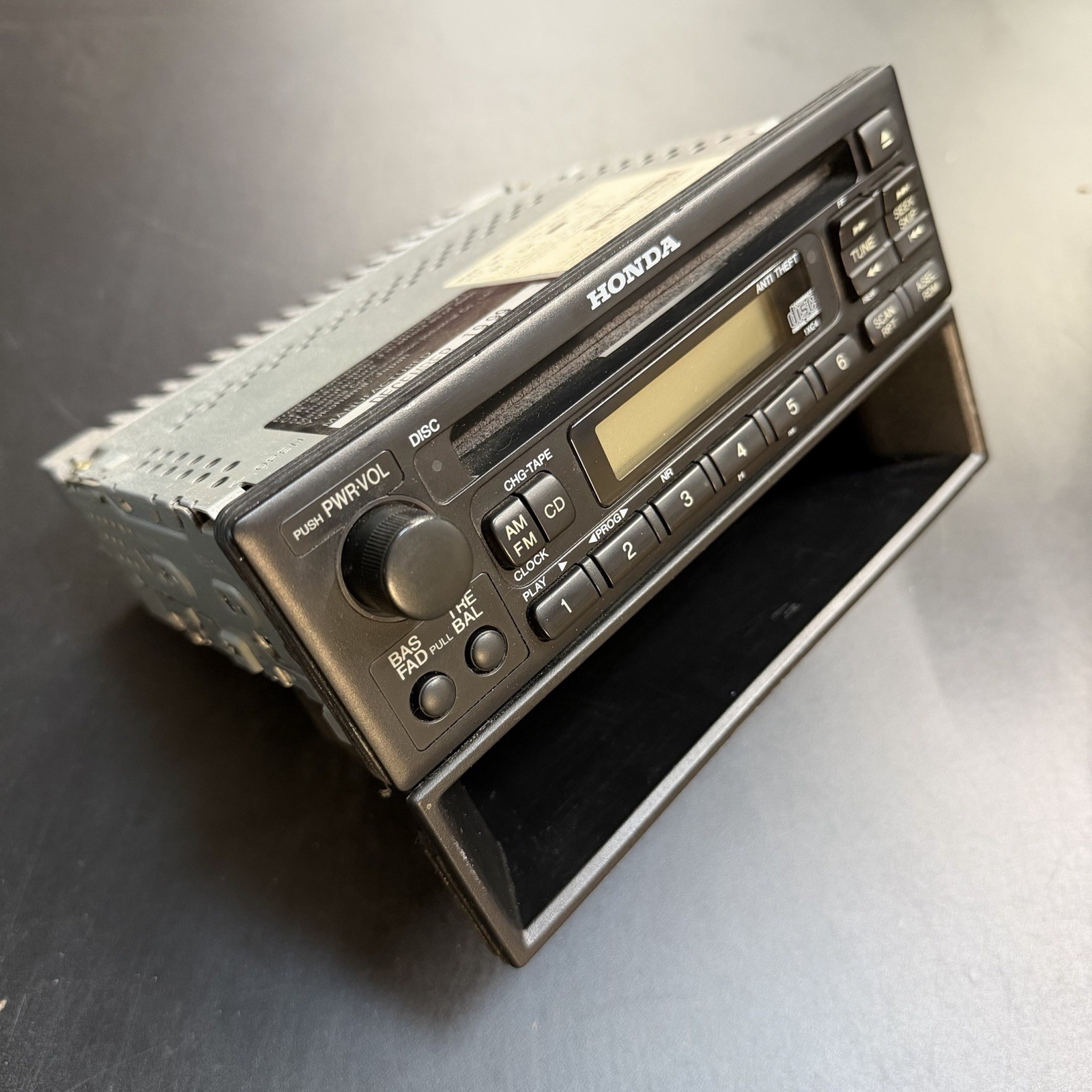 OEM AM/FM Radio CD Player 39100-S01-A300 for 1996-2000 Honda Civic