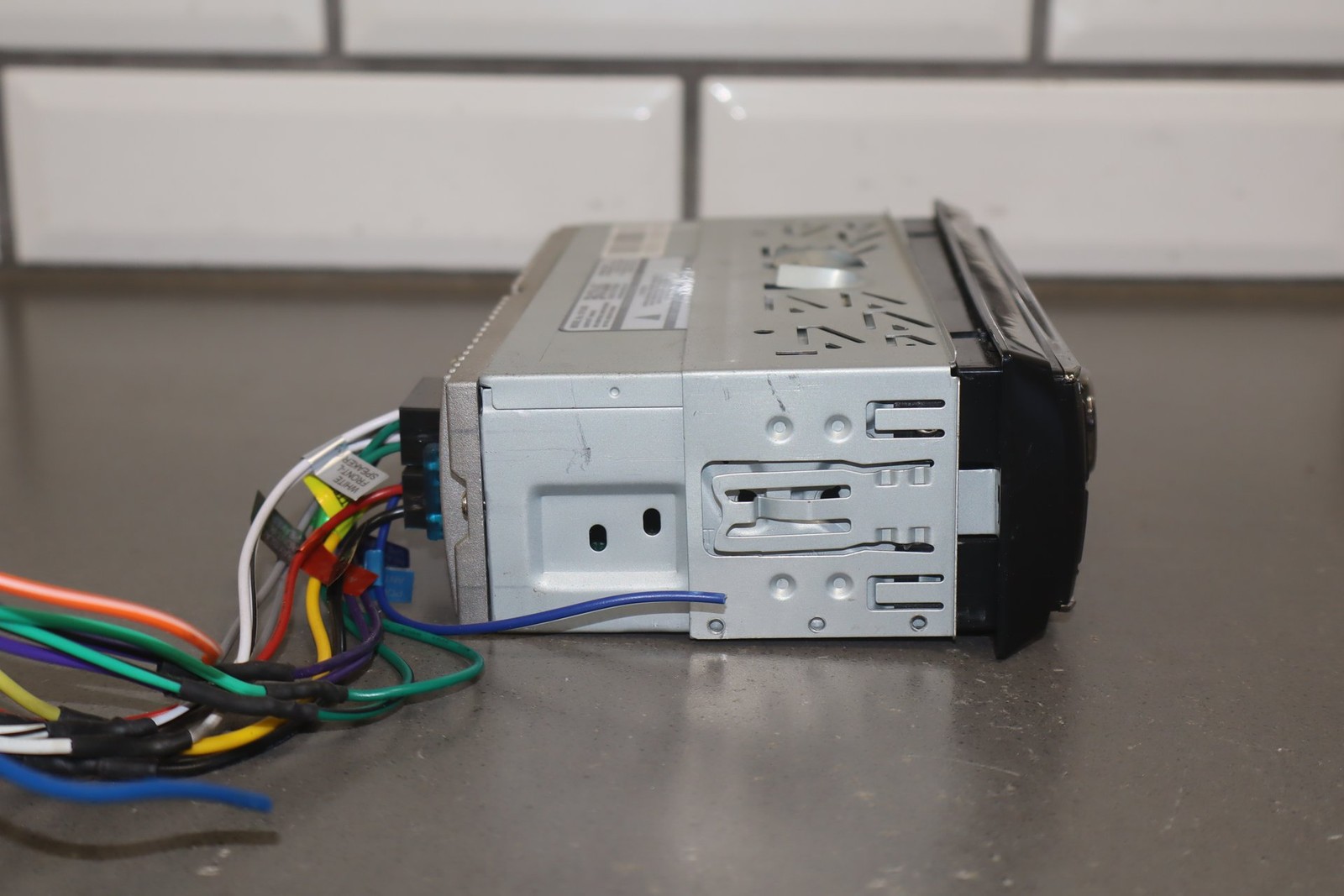 Boss 611UAB Radio Single DIN