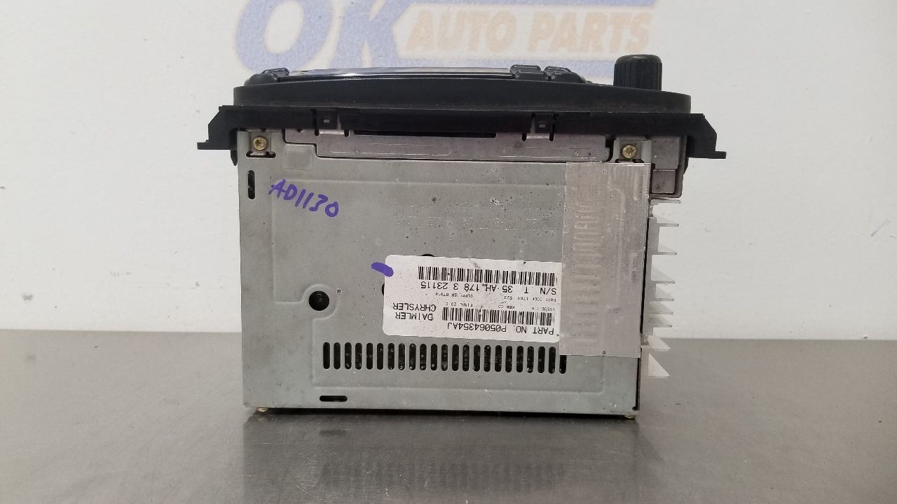 03 JEEP WRANGLER TJ RADIO AUDIO RECEIVER HEAD UNIT 05064354AJ