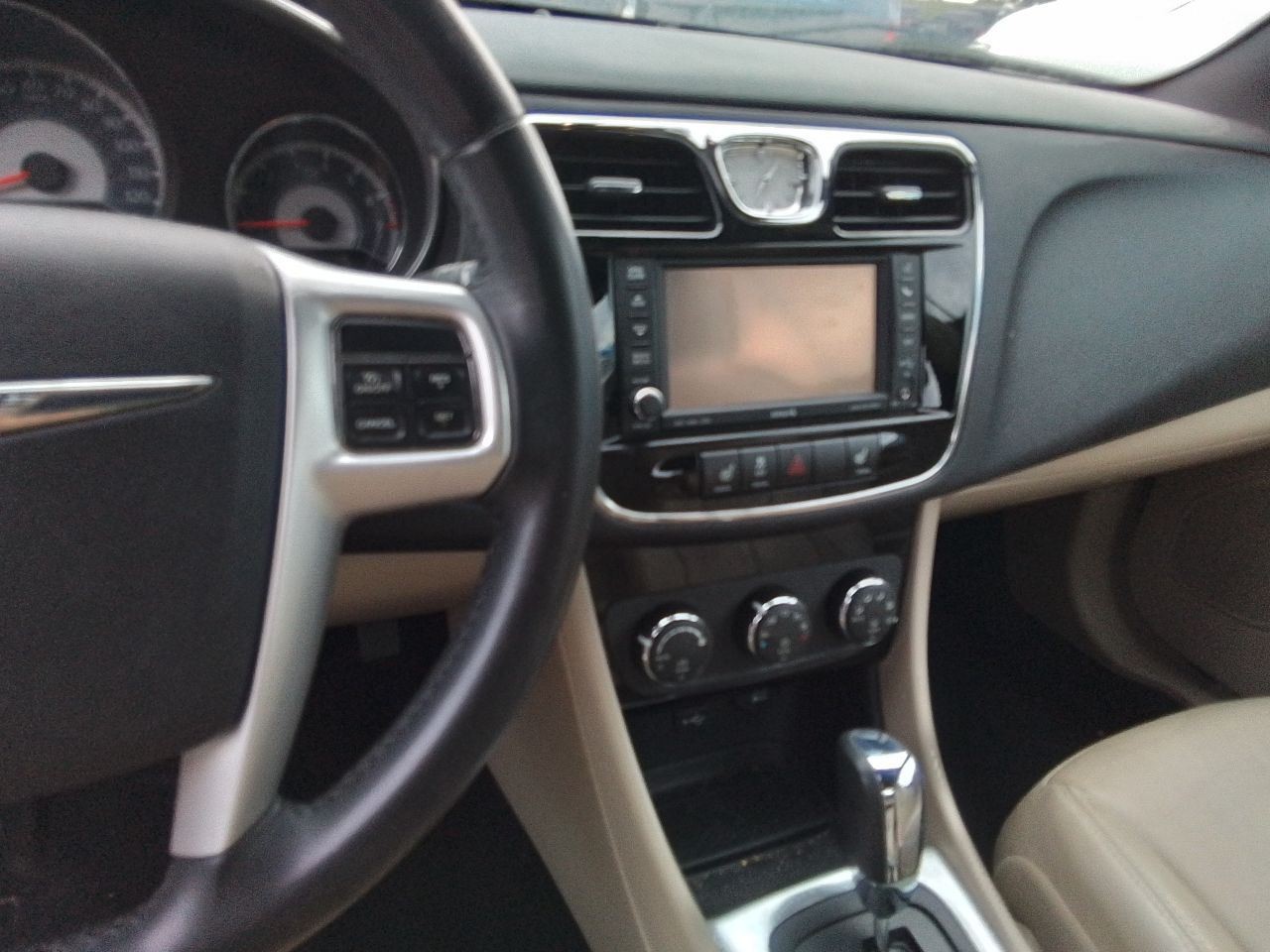 2011-2013 Chrysler 200 Radio Receiver w/Navigation Face Plate ID RHR