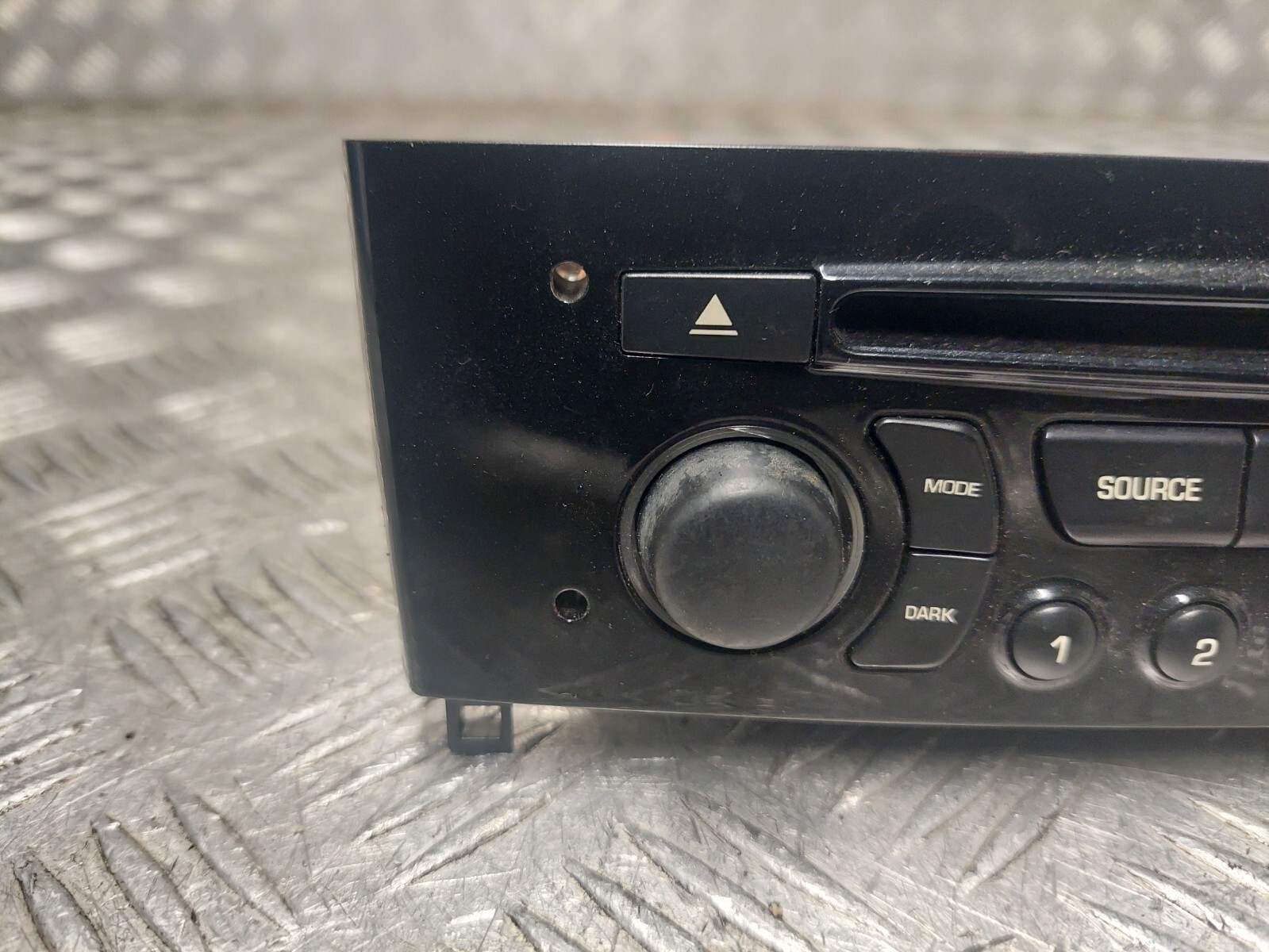 Peugeot RCZ GT 2010 radio stereo CD player head unit & digital display screen