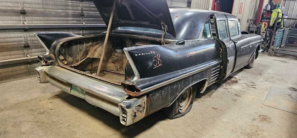 AM Radio Untested Fits 1958 CADILLAC STANDARD 1253385