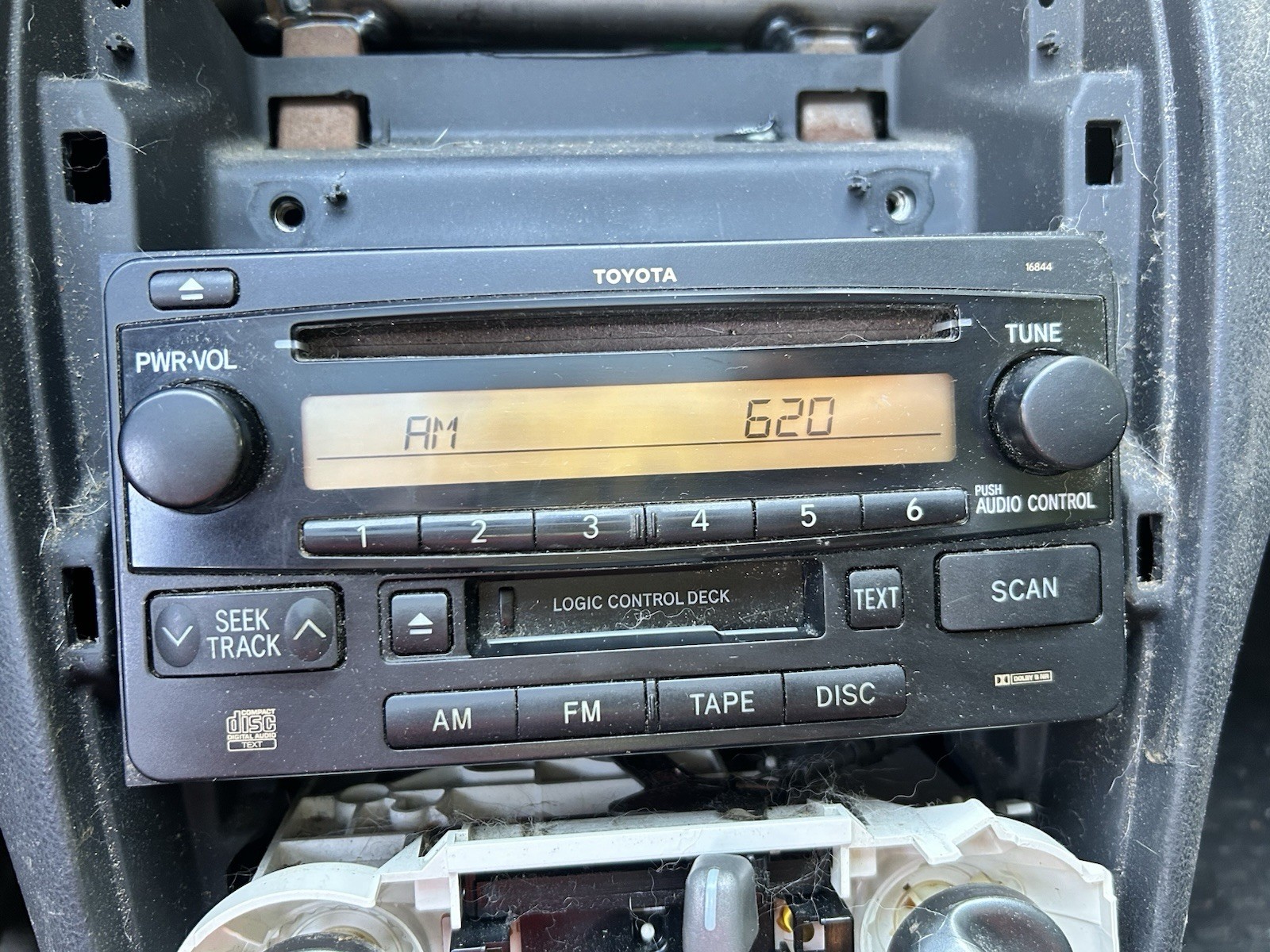 2003 2004 2005 Toyota Celica Rav 4 Matrix 4Runner Radio CD Cassette OEM 16844
