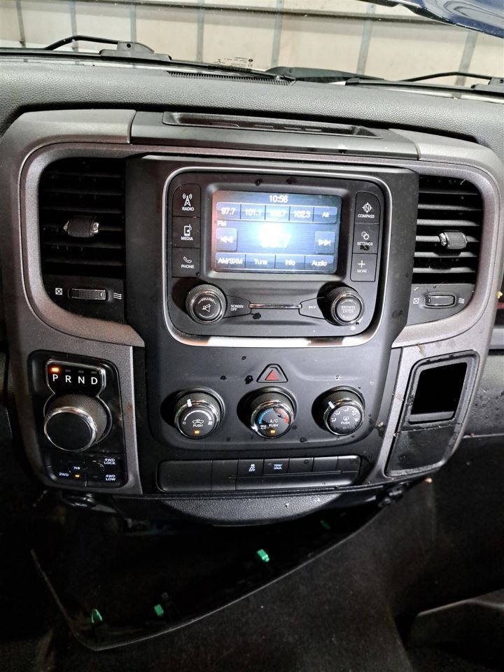 2017 Ram1500 Stereo Radio Display & Receiver Sku#4428977