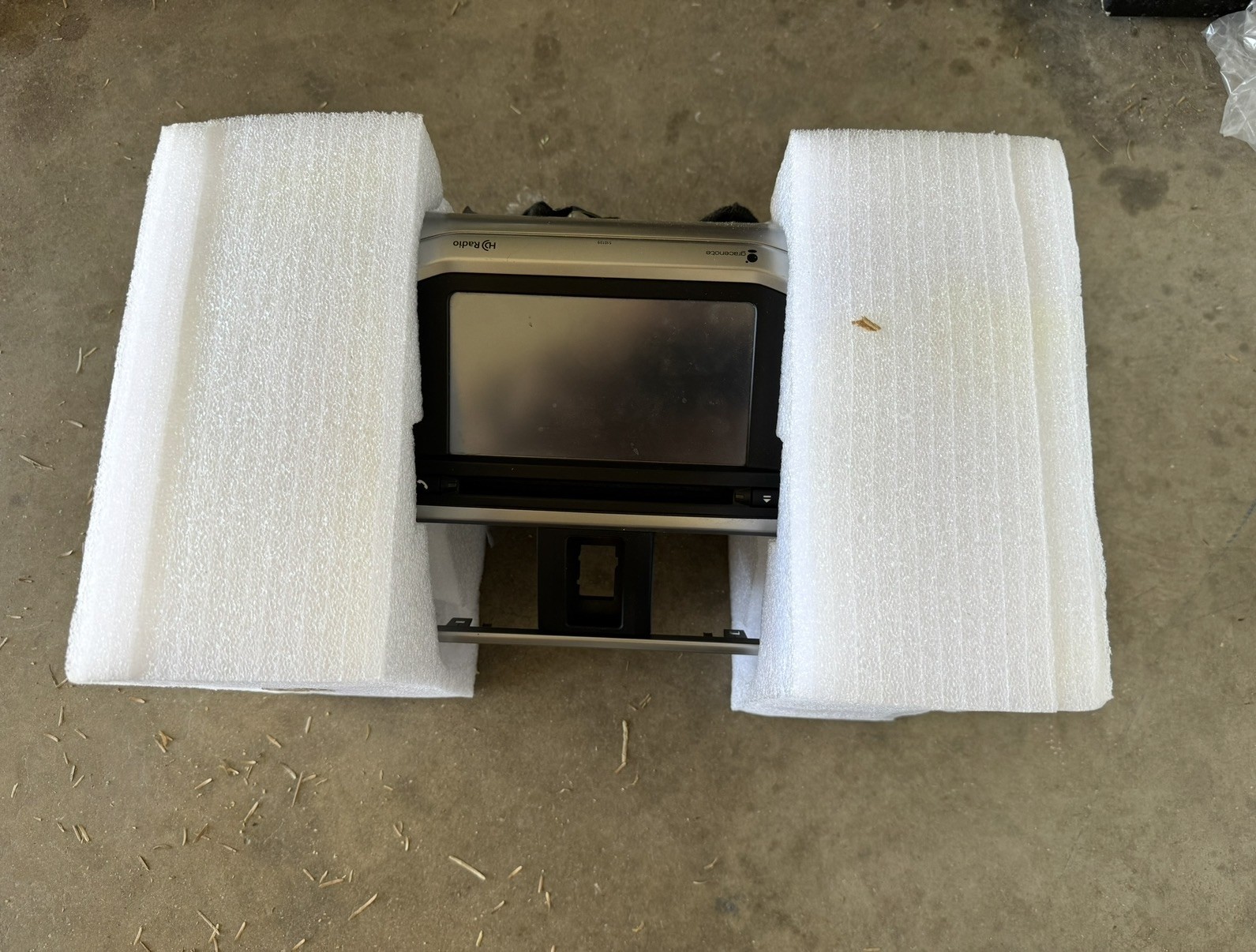 4Runner OEM Head Unit (2016) Silver Touchscreen Bluetooth HD XM 86100-35350