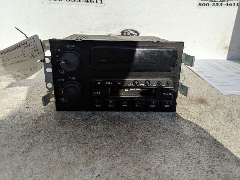 Audio Equipment Radio AM Mono-fm Stereo-cassette Opt UN6 Fits 00 LESABRE 358509