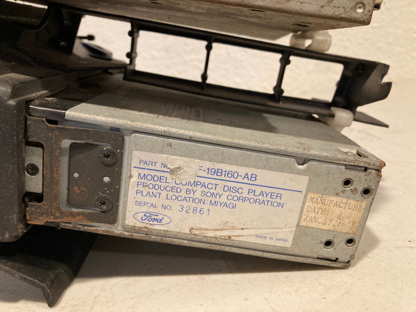 Ford AM/FM Cassette Tape Deck F5ZF-19B132-BA & F-19B160-AB Cd Player Untested