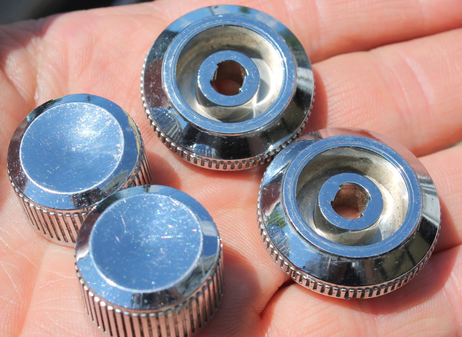 1976 1977 1978 1979 OEM MOPAR CHRYSLER DODGE PLYMOUTH CHROME RADIO KNOBS 3501490