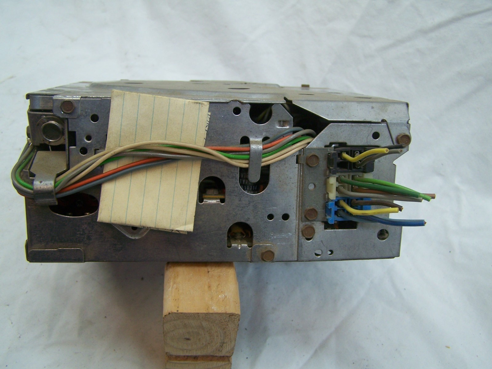 Corvette 1977-1980 AM FM Stereo Radio with Knobs in Unknown Working Condition