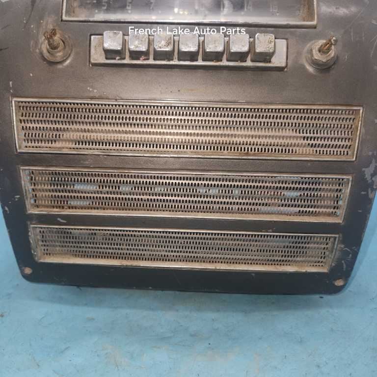 PARTS or REPAIR Radio MOPAR 812 Fits 1951 PLYMOUTH 1246353
