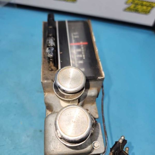 UNTESTED AM Radio “C9MA18806” Fits 1969 MERCURY 1144132