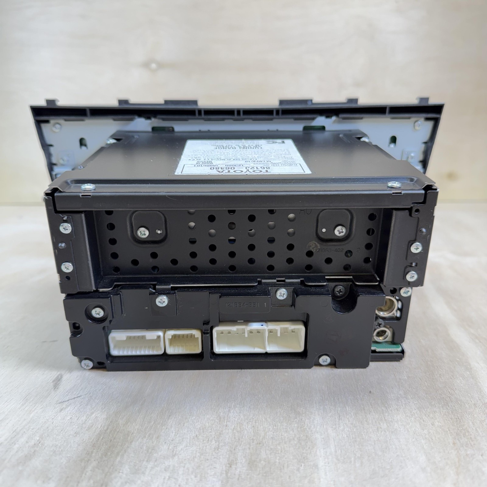 Toyota OEM Car Stereo Radio 86120-06480 CD MP3 WMA Satellite Silver Head Unit