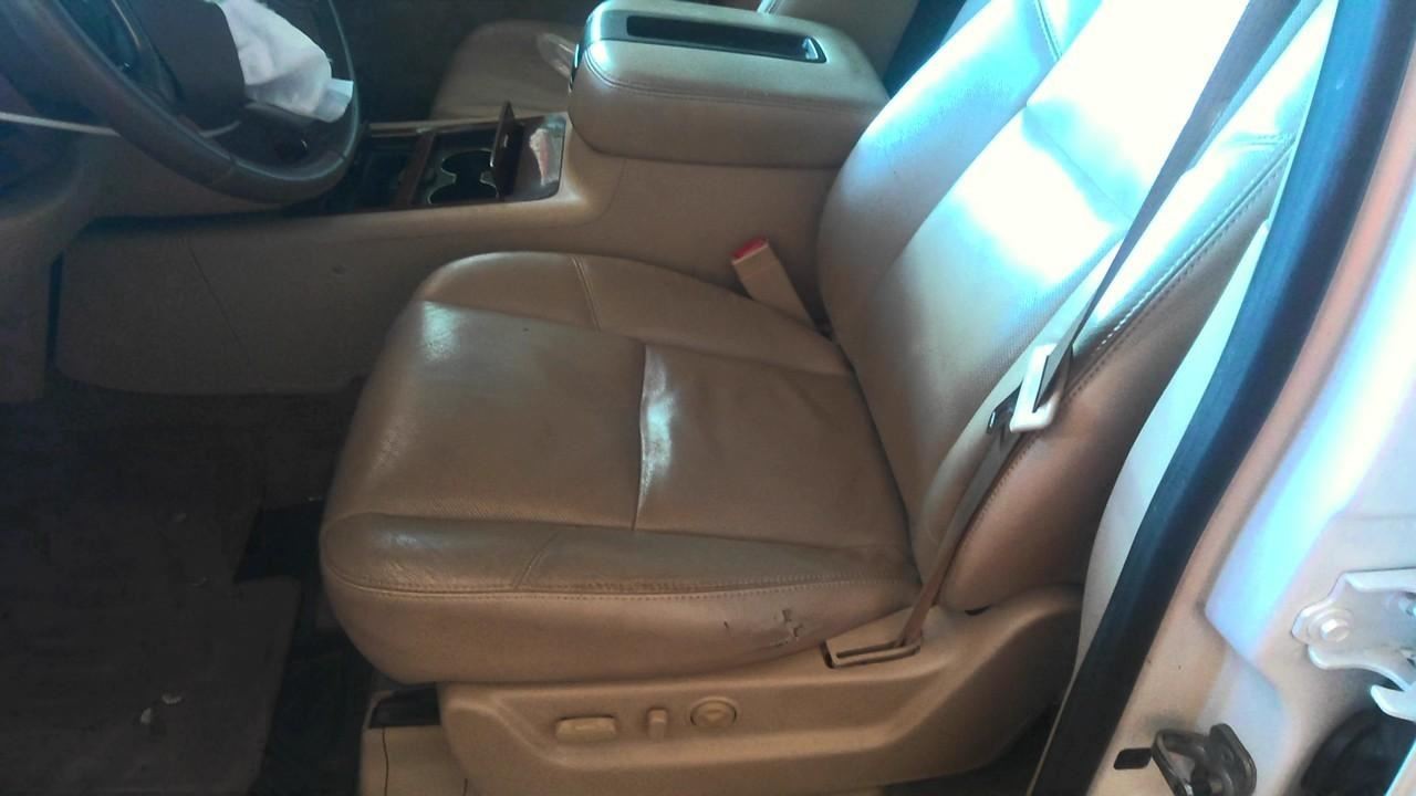Audio Equipment Radio Opt Uvb ID 25894202 Fits 08-09 TAHOE 1944493