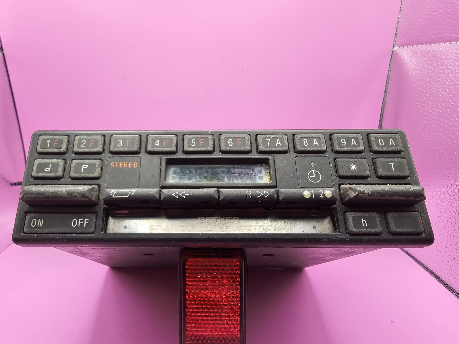 Mercedes BECKER Grand Prix 612 RADIO CASSETTE Player OEM 1985 300D
