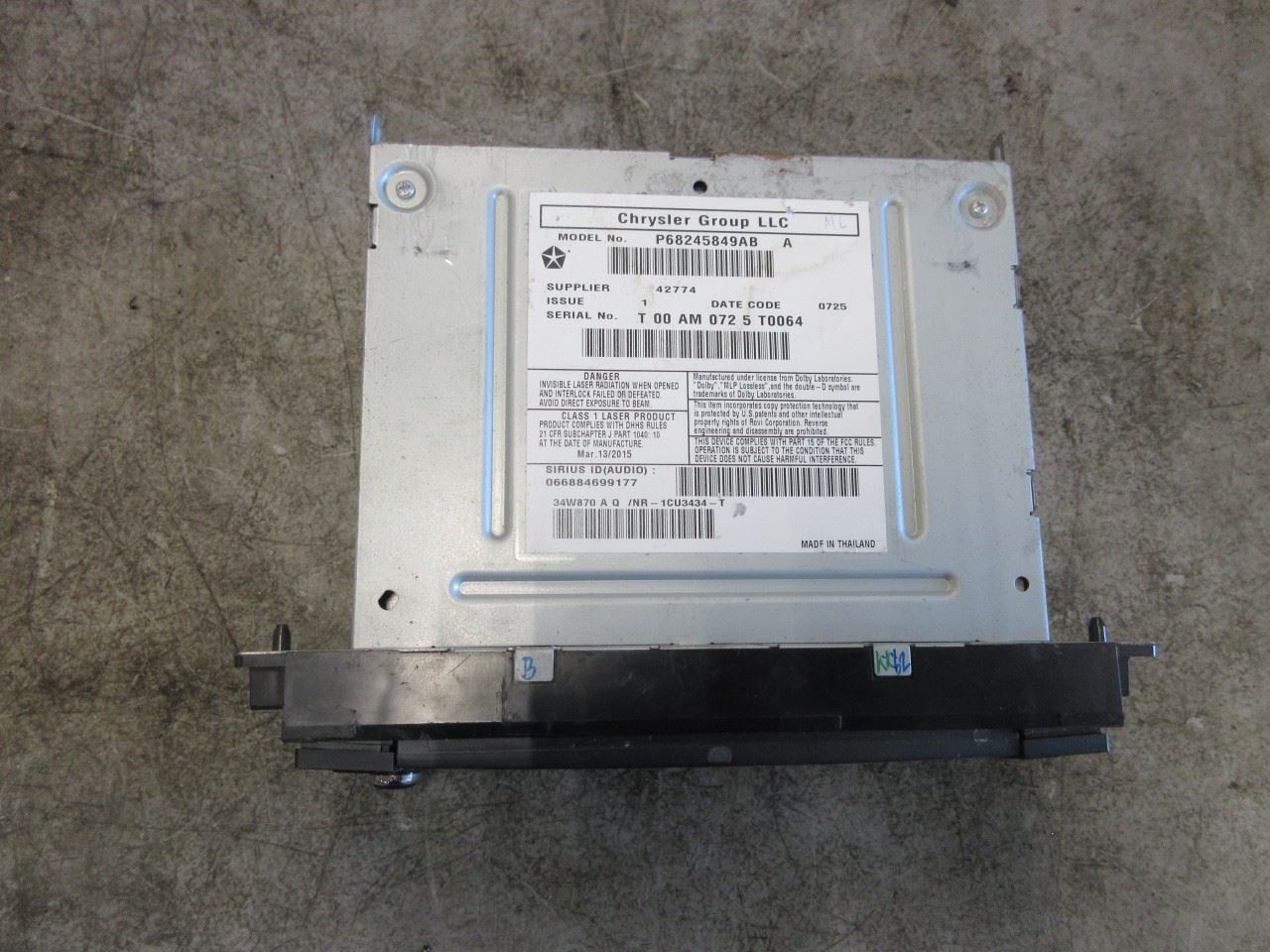 2011-2018 Jeep Wrangler JK OEM RHB MYGIG Touchscreen Radio 68245849