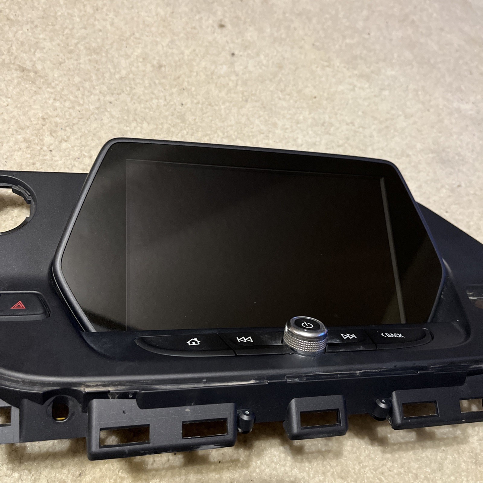 2020-2022 Chevy Blazer Radio Display and Control Panel Standard Audio Opt IOR